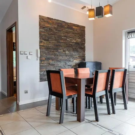 Apartament 80 아파트